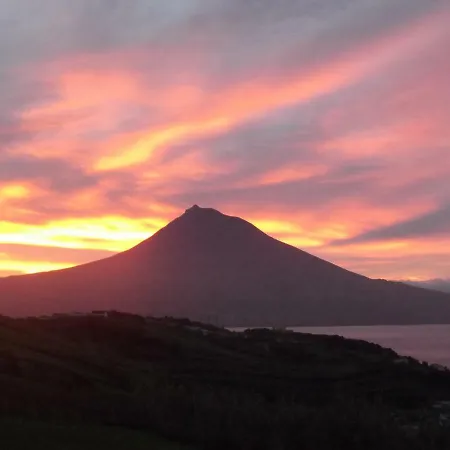 Nyaraló Casa Farrobo Horta