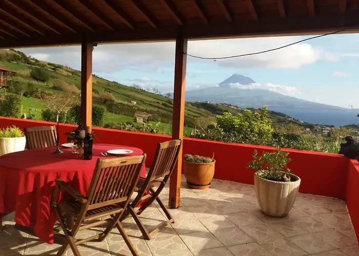 Holiday home Casa Farrobo Horta (Azores)